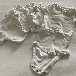 Gerber onesies (4)